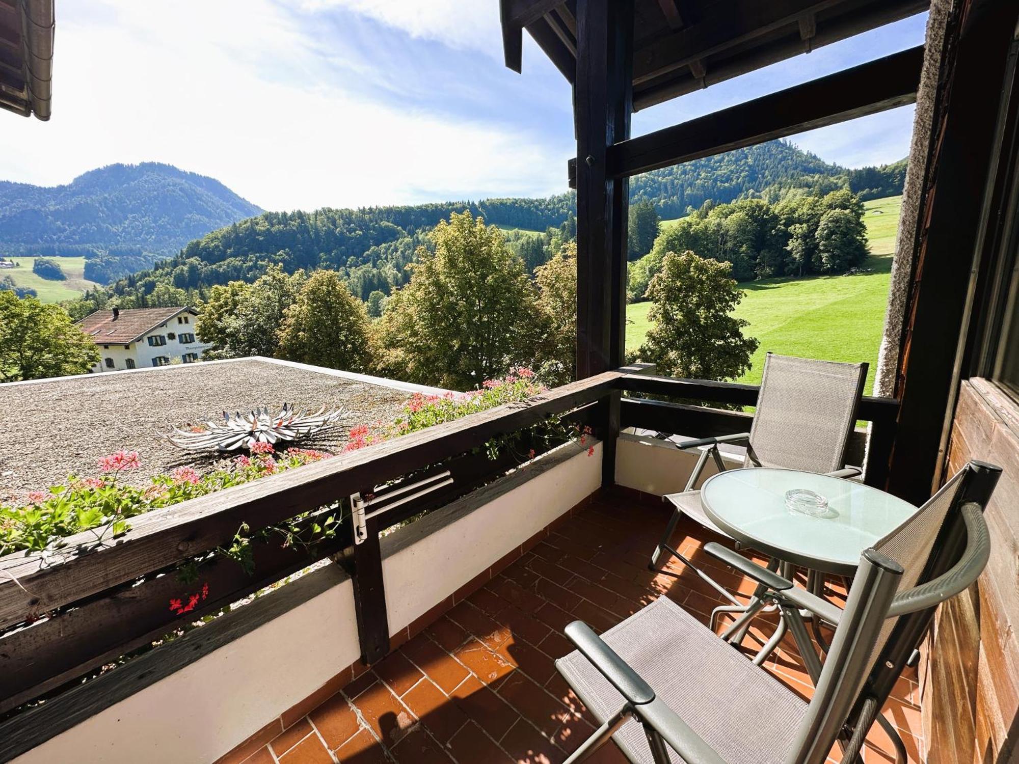 Landhotel Maiergschwendt Ruhpolding Bagian luar foto